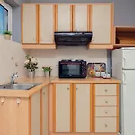 Avouris 2 Bedroom & アパート *