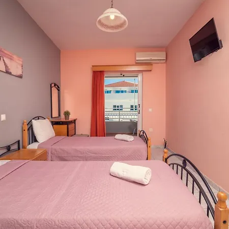 Avouris 2 Bedroom & Apartman