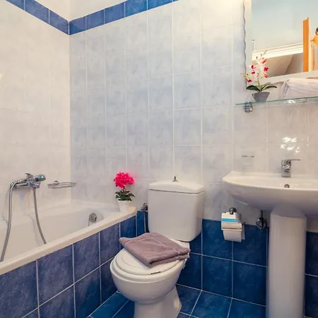 Avouris 2 Bedroom & *