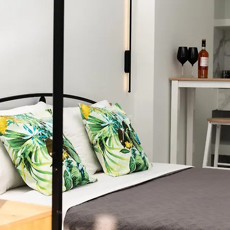 Avouris 2 Bedroom &