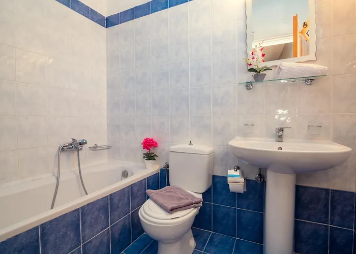 Avouris 2 Bedroom & *