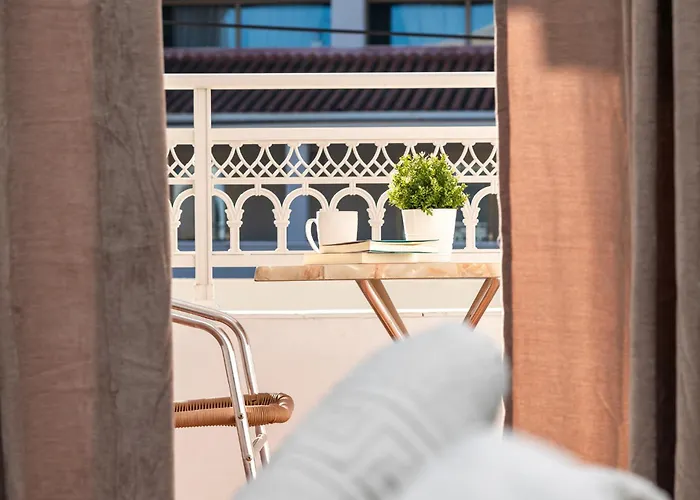 Avouris 2 Bedroom & *