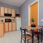 Avouris 2 Bedroom & Plános