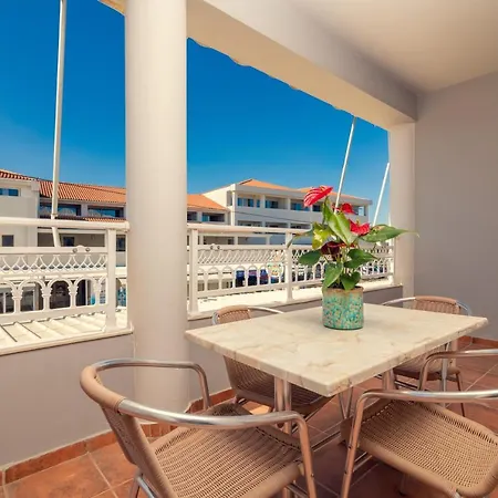 Avouris 2 Bedroom & Daire *