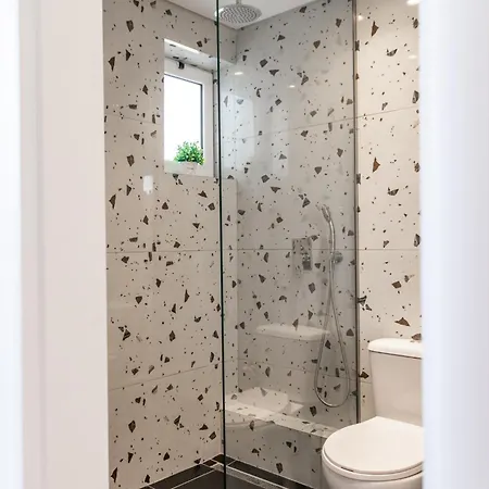 Avouris 2 Bedroom & Lejlighed