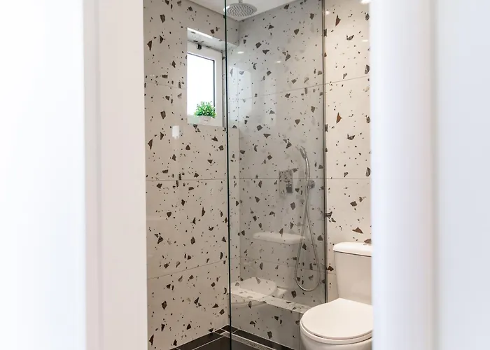 Avouris 2 Bedroom & Lägenhet